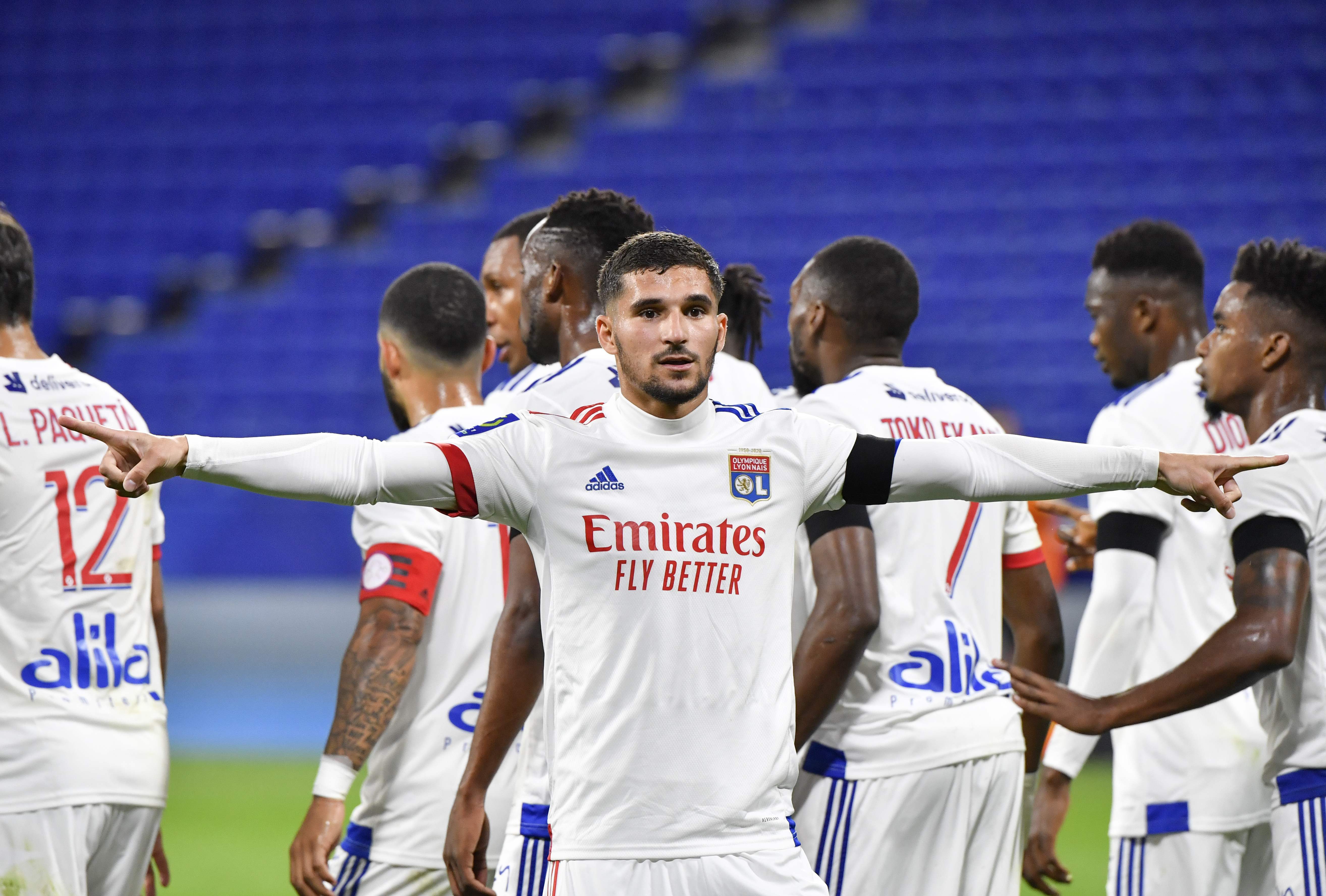 包含里昂将迎战尼斯，主场作战信心高涨的词条