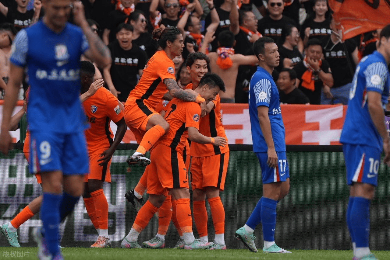 生死战WTT冠军赛焦点战！上海申花迎战山东泰山，鏖战或上演的简单介绍